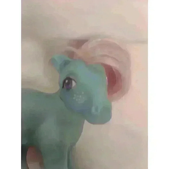 Vintage My Little Pony G1 Bow Tie Hasbro 1983 MLP Blue w/ Pink Hair & Bows - Picture 3 of 4